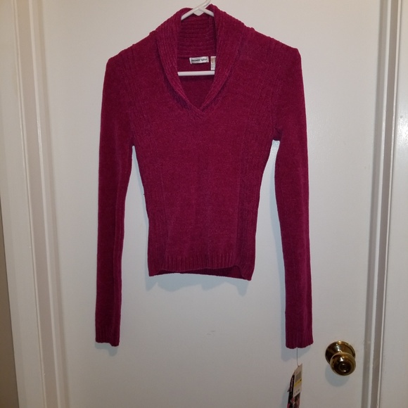 Energie NWT Chenille V-Neck Sweater Size M Juniors - Picture 2 of 8